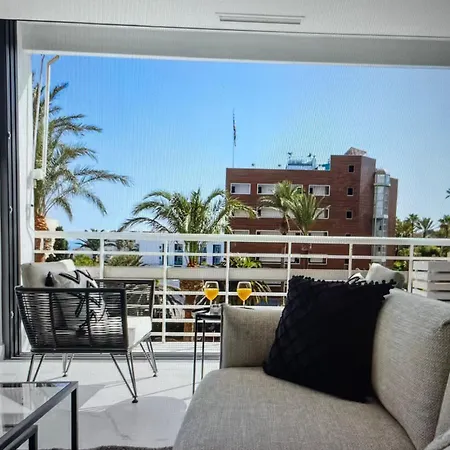 Boutique Apt& Sea View